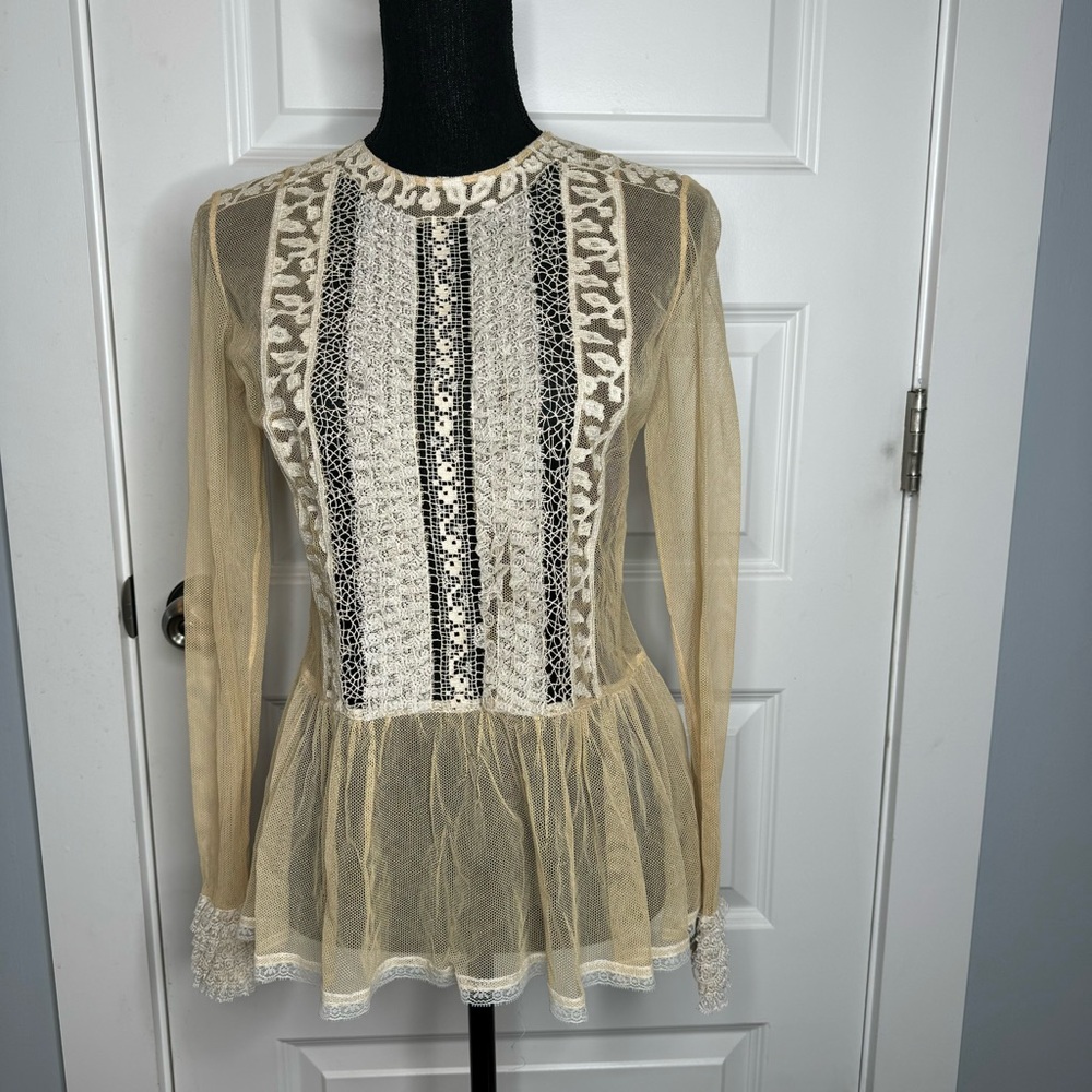 Oscar de la Renta Vintage Lace Mesh Ruffle Top in Ivory Women's Size 10